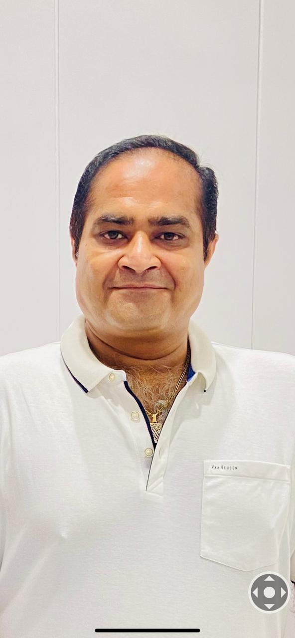 શ્રી દિવ્યેશભાઈ વિજયકુમાર શાહ